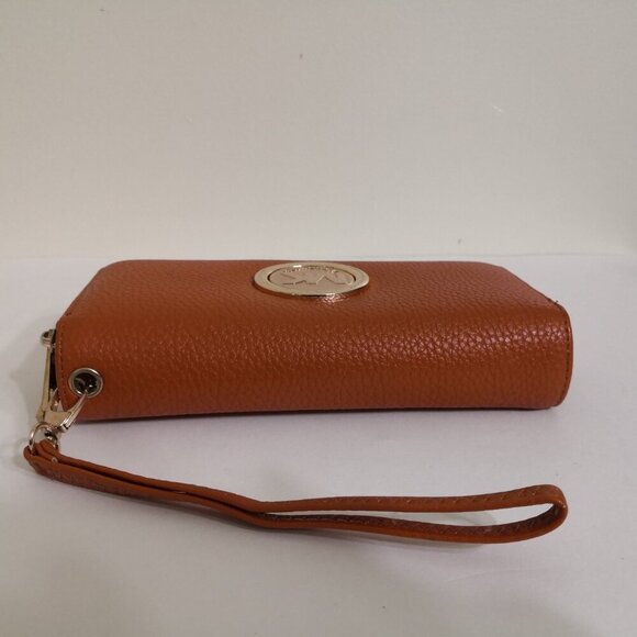 Michael Kors Wristlet Wallet Double Zip Around Continental 8"Lx4.25"Hx1.75"D - Picture 4 of 9
